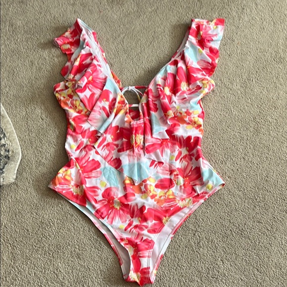 Sporlike Other - Ruffle one piece